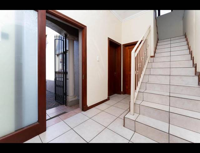 3 BEDROOM TOWNHOUSE FOR SALE IN CRAIGAVON